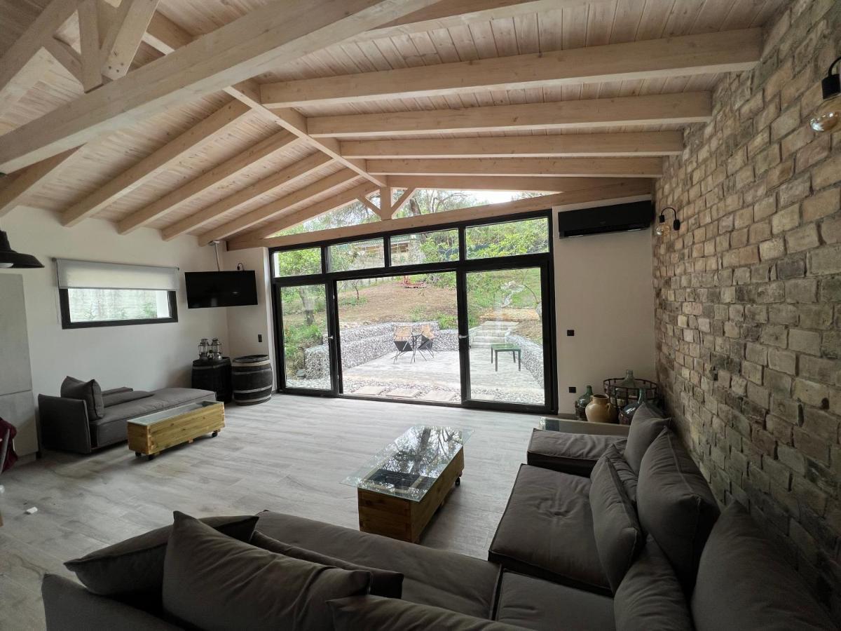 Stablus House Holiday home