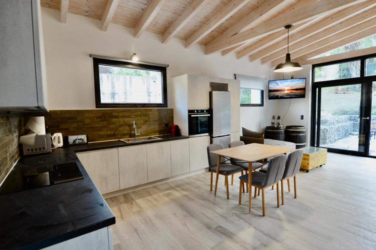 Stablus House Holiday home *