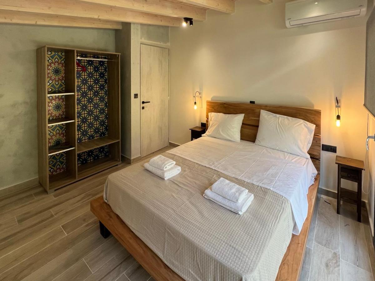Stablus House * Alykes Potamou